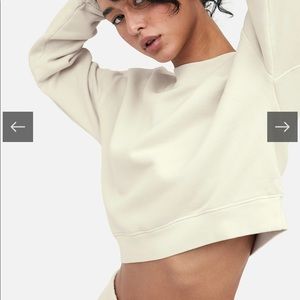 Mate the Label Fleece Cropped Sweatshirt in Mushroom